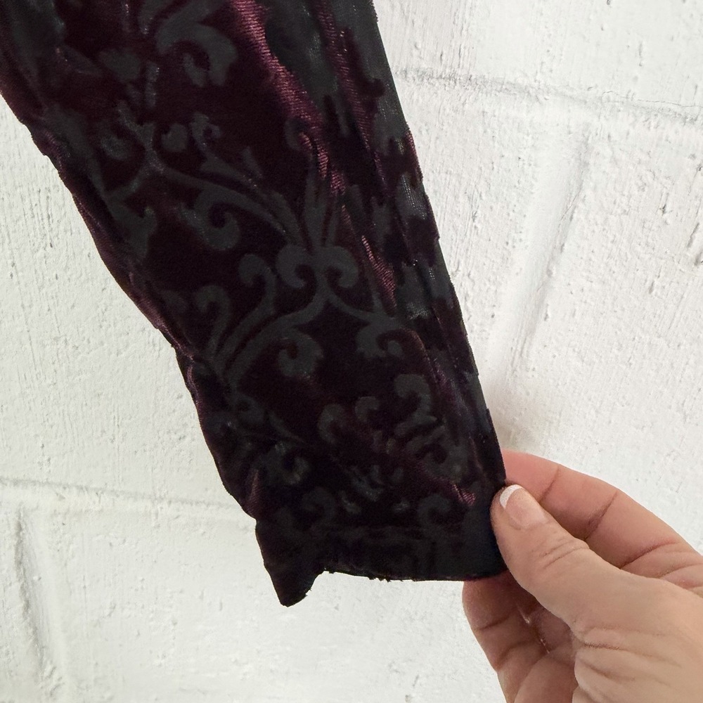Simply Vera Wang Velvet Burnout Top SZ L Wine Color Sheer Whimsigoth Dark Fairy - Picture 3 of 14
